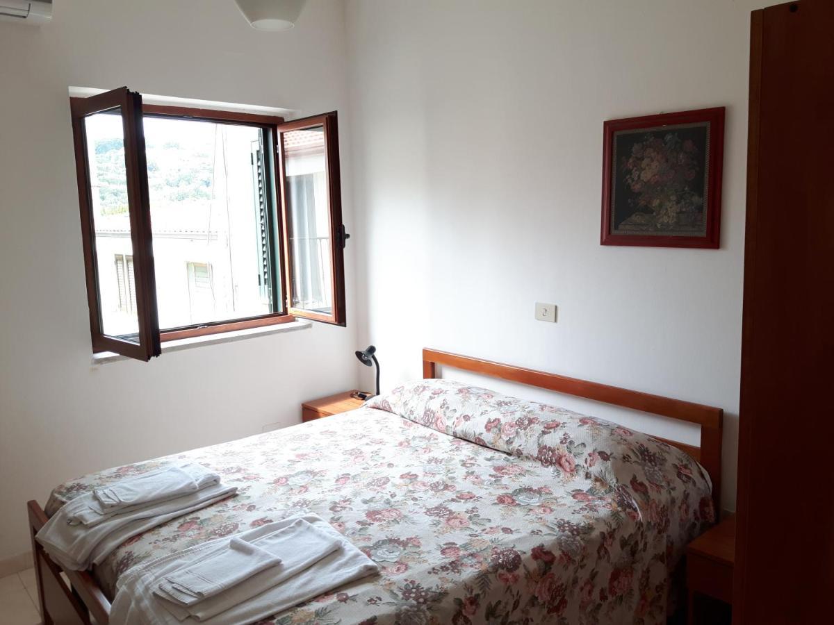 Parigino Hotell Palinuro Exteriör bild