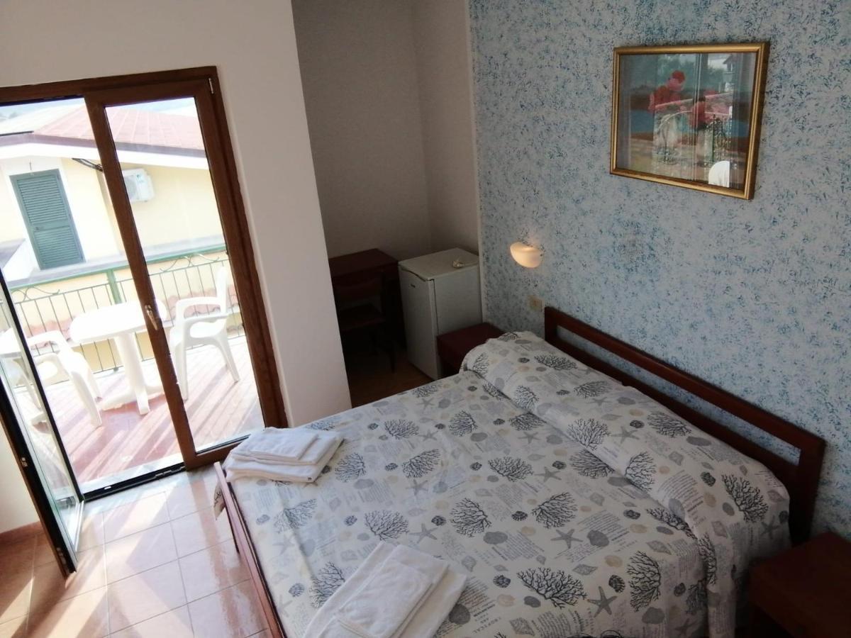 Parigino Hotell Palinuro Exteriör bild